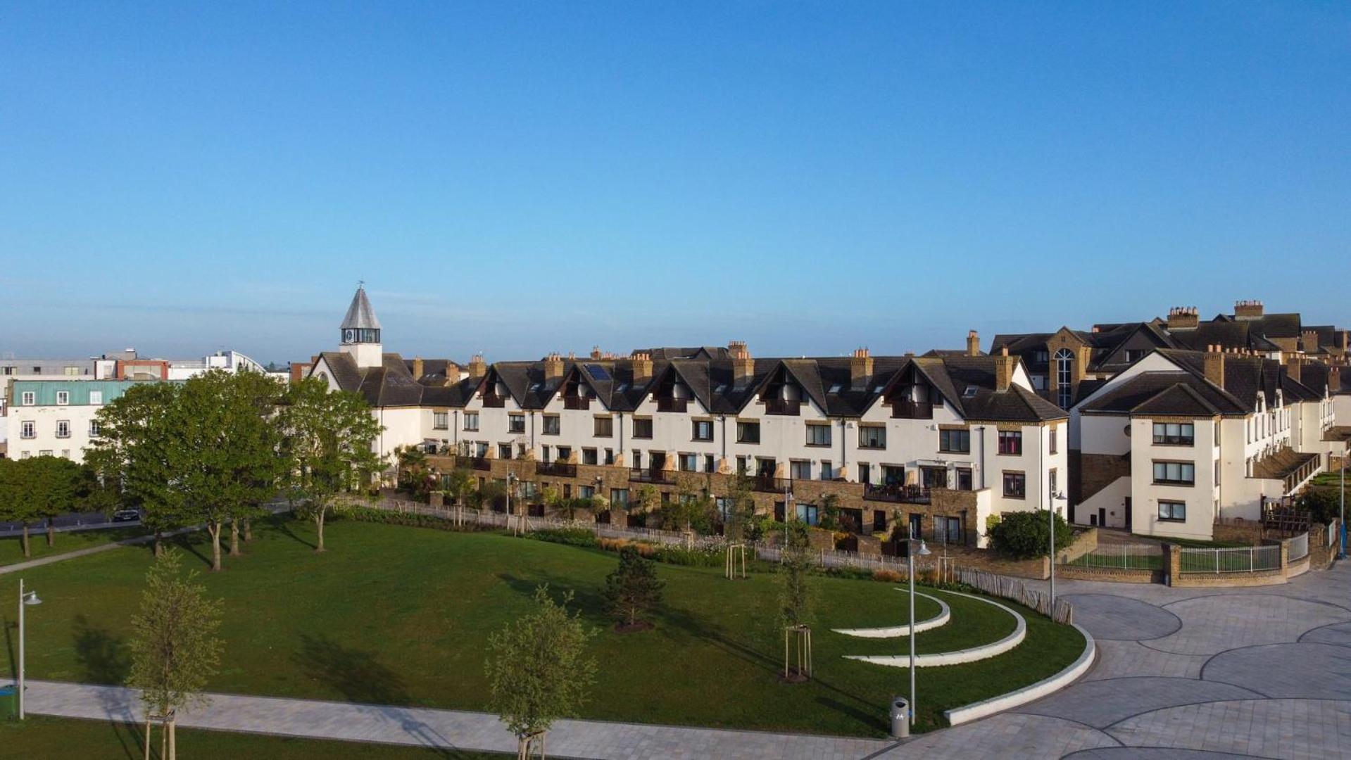 Ferienwohnung Guestready - Impressionante Flat Com Vista Terraco Malahide Exterior foto